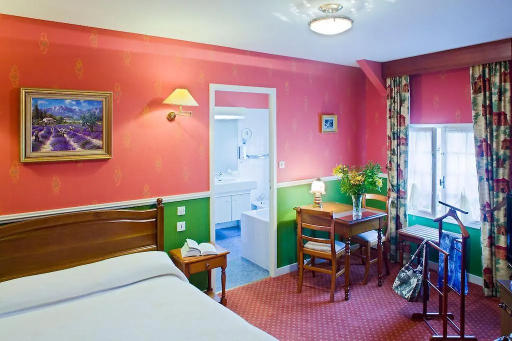 Au Relais Du Porhoet Guilliers Otel
